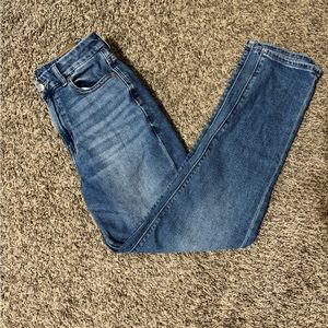 high waisted light wash blue jeans